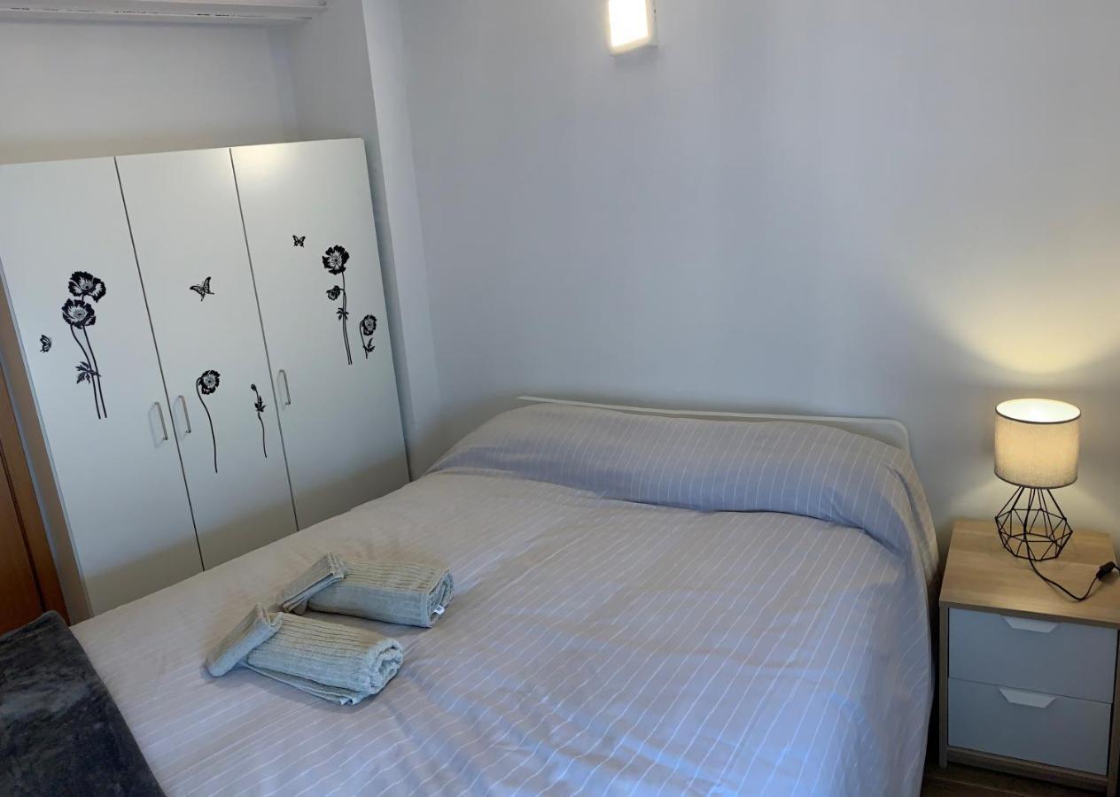 Apartaments Impro Мора д'Ебре Екстериор снимка